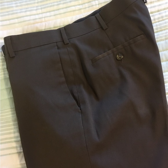 Men’s Pants BROWN Dress/Casual. Washable 2% spandex = slight stretch. Flat front - Picture 1 of 4